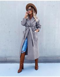 Дълго елегантно дамско палто с колан в сиво - код 5877